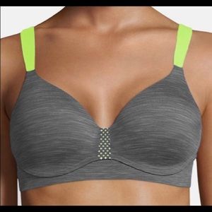 Maidenform sports bra
